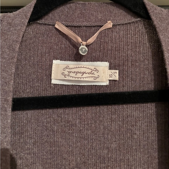 Sweater vest - Picture 4 of 4